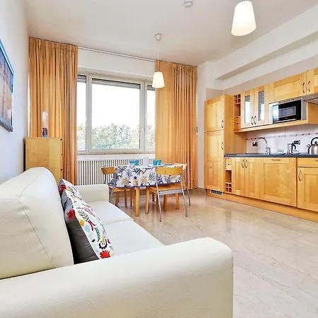 Apartment Lavinia *